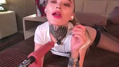 AriWild — Stripchat recorded stream image, 12.11.2025 08:40