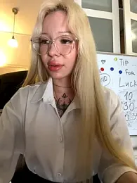babydolll — Stripchat recorded stream image, 13.11.2025 13:40