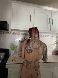 Izy_cute_ — Stripchat recorded stream screenshot (13 Nov 2025)