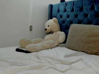 sophia-lopeez — Camsoda recorded stream image, 13.11.2025 20:20