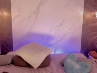 kiimthompson — Camsoda recorded stream image, 14.11.2025 19:40