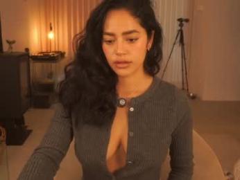 n_o_v_a — Chaturbate recorded stream screenshot (15 Nov 2025)