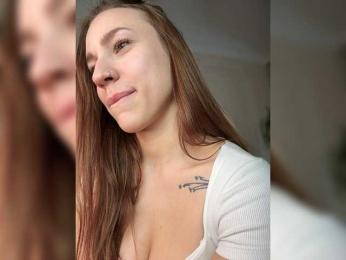 avolood — Bongacams recorded stream screenshot (15 Nov 2025)