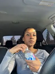 Your_Paris — Stripchat recorded stream image, 15.11.2025 14:10