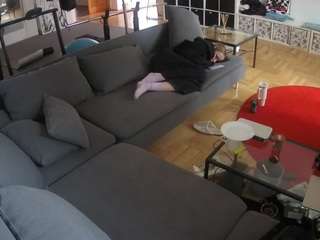 voyeurcam-julmodels-living-3 — Camsoda recorded stream image, 09.11.2025 16:20