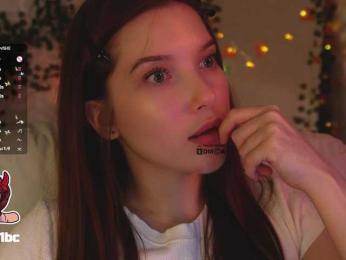 _Q_ — Bongacams recorded stream image, 16.11.2025 20:40