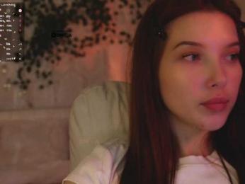 _Q_ — Bongacams recorded stream image, 16.11.2025 20:40