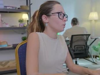ellcrys — Chaturbate recorded stream image, 18.11.2025 23:00
