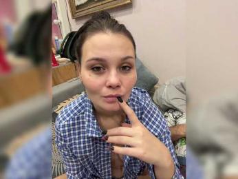 _Milashka_ — Bongacams recorded stream screenshot (19 Nov 2025)