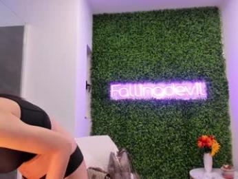 hotfallingdevil — Chaturbate recorded stream image, 20.11.2025 06:00