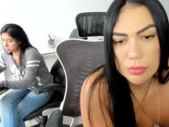 emillybrowm — Chaturbate recorded stream screenshot (20 Nov 2025)