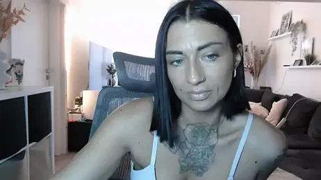 IntiMia — Stripchat recorded stream image, 21.11.2025 07:50