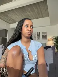 Your_Paris — Stripchat recorded stream image, 21.11.2025 16:40