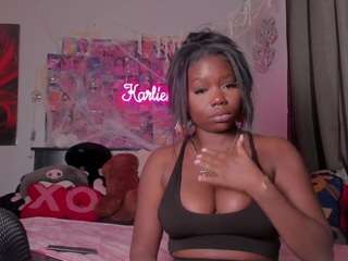 karliekayozz — Camsoda recorded stream image, 22.11.2025 02:00