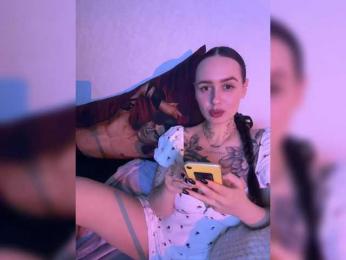 Italianka — Bongacams recorded stream image, 23.11.2025 17:50