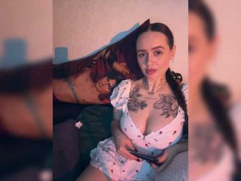 Italianka — Bongacams recorded stream image, 23.11.2025 17:50