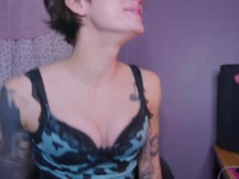 aynmarie — Chaturbate recorded stream image, 23.11.2025 22:00