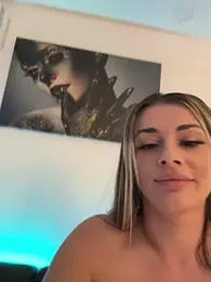 IsabellaEtthan — Stripchat recorded stream image, 25.11.2025 18:20