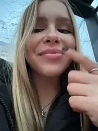 Liza_risky — Stripchat recorded stream image, 26.11.2025 11:40