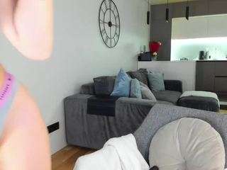 bella-sweeet — Camsoda recorded stream image, 27.11.2025 09:50