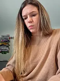 lucie_mehott — Stripchat recorded stream screenshot (27 Nov 2025)