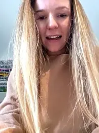 lucie_mehott — Stripchat recorded stream screenshot (27 Nov 2025)