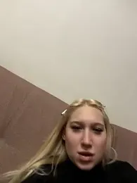 NikaMur — Stripchat recorded stream screenshot (28 Nov 2025)