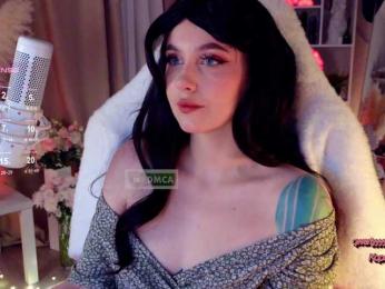 HoneyCherry — Bongacams recorded stream screenshot (28 Nov 2025)