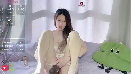 Eden-top — Stripchat recorded stream image, 30.11.2025 03:20