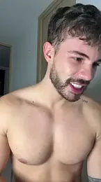 Valenthino_Salvatore — Stripchat recorded stream image, 30.11.2025 03:40