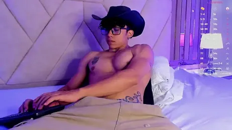 AkazaBoy_ — Stripchat recorded stream screenshot (30 Nov 2025)