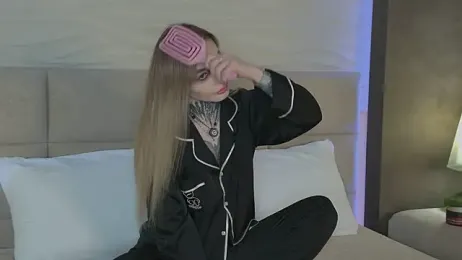 AriWild — Stripchat recorded stream image, 01.12.2025 04:40