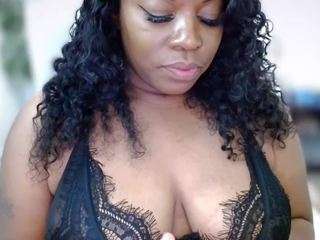 selena42 — Camsoda recorded stream image, 01.12.2025 16:20