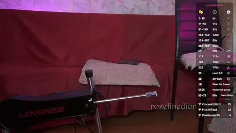 roselinedior — Stripchat recorded stream screenshot (01 Dec 2025)