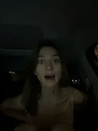 -AngelAri- — Stripchat recorded stream image, 01.12.2025 18:00