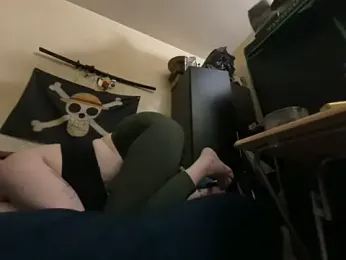 Snowbunnycake_131 — Stripchat recorded stream screenshot (03 Dec 2025)