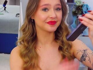 Eva Mendens — Flirt4free recorded stream screenshot (03 Dec 2025)