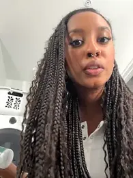 Your_Paris — Stripchat recorded stream image, 04.12.2025 01:40