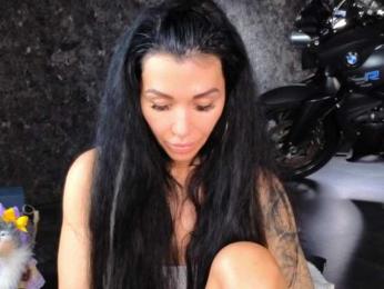 -BABAYAGA- — Bongacams recorded stream image, 03.12.2025 22:00