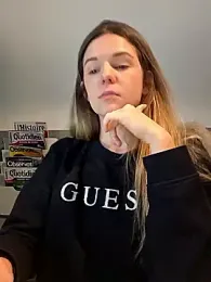 lucie_mehott — Stripchat recorded stream screenshot (04 Dec 2025)