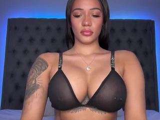 lolabunniii — Camsoda recorded stream screenshot (26 Feb 2025)