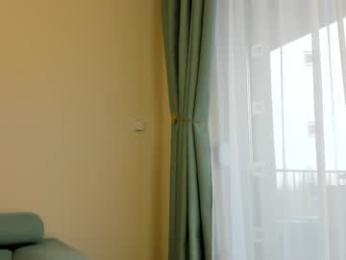 elaanna — Chaturbate recorded stream screenshot (04 Dec 2025)