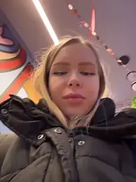 Liza_risky — Stripchat recorded stream image, 04.12.2025 13:20
