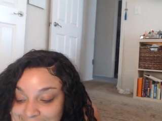 elegance — Camsoda recorded stream screenshot (04 Dec 2025)