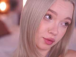 alinabailey — Camsoda recorded stream image, 05.12.2025 08:00