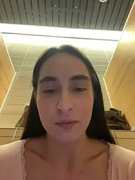 Holly_Play — Stripchat recorded stream image, 05.12.2025 12:00