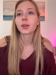 LunaRase — Stripchat recorded stream screenshot (05 Dec 2025)