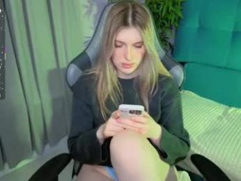 kebesheska — Chaturbate recorded stream screenshot (05 Dec 2025)