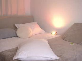 veroniqe_lounge — Chaturbate recorded stream image, 06.12.2025 00:10