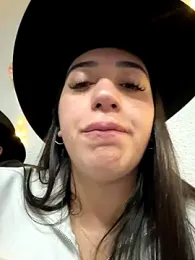 Hannahoff — Stripchat recorded stream image, 07.12.2025 06:10